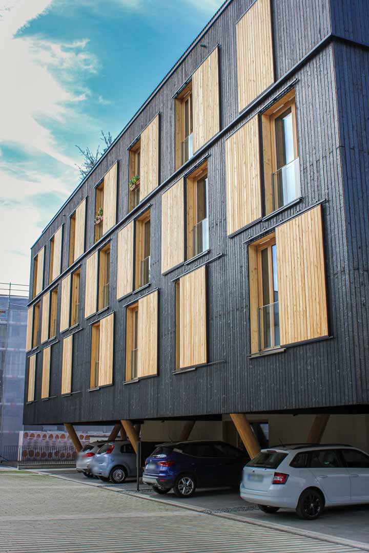 Haus in der Tillystrasse in Regensburg von Holzbau Hasl